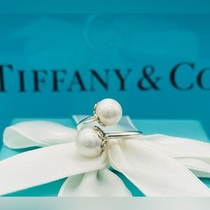 Tiffany & Co. Picasso Venezia Pearl Bypass Ring 7.5 EUC
